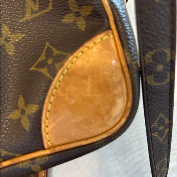 Louis Vuitton Amazon Monogram Messenger Bag - Black and Brown - Picture 11 of 13
